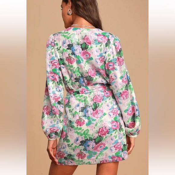 WAYF Loretta White Sequin Floral Print Long Sleeve Wrap Dress - Picture 5 of 11